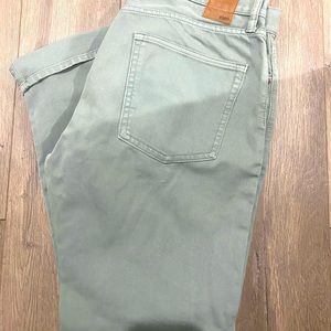 Gap 34x30 Slim Corduroy pants. Super stylish
